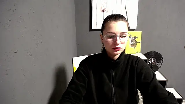 lady olivia  online show from 11/27/25, 04:20