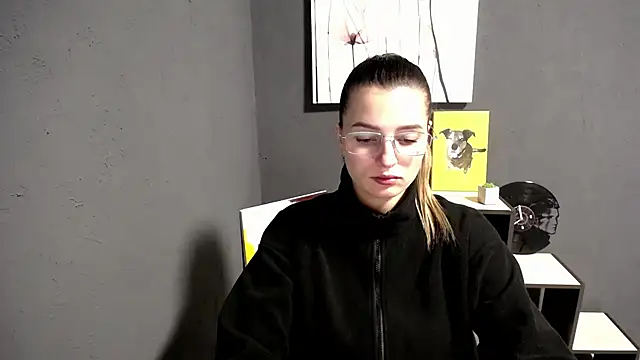 lady olivia  online show from 12/02/25, 01:39