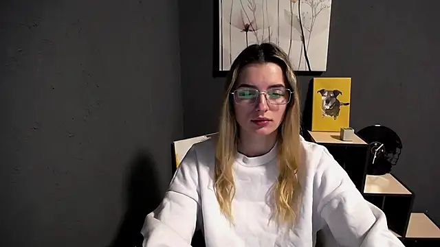 lady olivia  online show from 03/21/26, 01:58