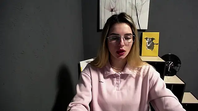 lady olivia  online show from 04/04/26, 11:18