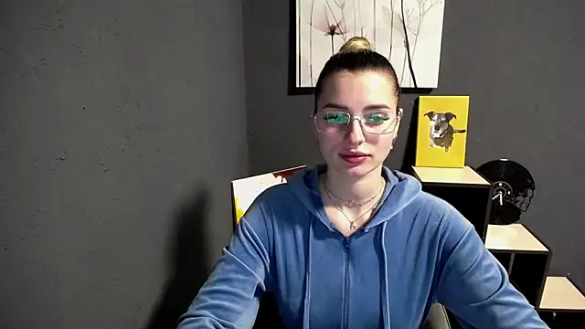 lady olivia  online show from 04/25/26, 01:41