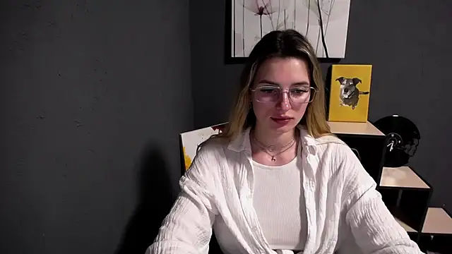 lady olivia  online show from 05/18/26, 12:11
