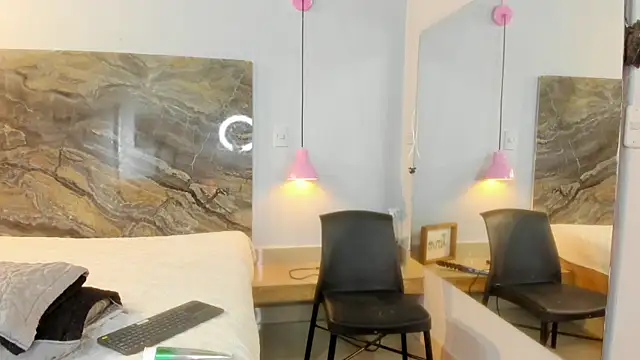 Alisson zambrano online show from 12/18/25, 08:26