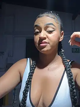 Snapshot of ximena_case chatting on 03/08/25, 11:58 ximena case online show from 03/08/25, 11:58