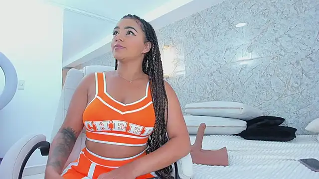 Snapshot of ximena_case chatting on 09/10/25, 12:16 ximena case online show from 09/10/25, 12:16