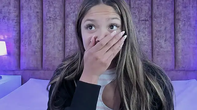 Victoria Adams14 online show from 03/07/25, 12:45