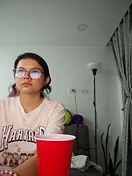 azumiichan online show from 12/18/25, 02:50