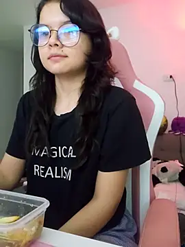 azumiichan online show from 04/09/26, 12:43