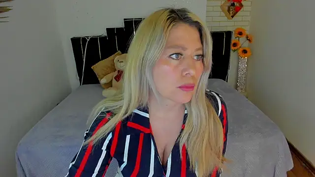 arisha katy1 online show from 01/26/25, 03:48