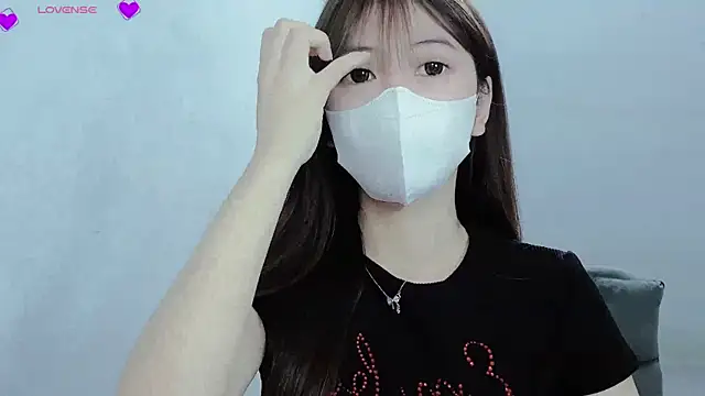 Snapshot of tanhxiu chatting on 01/11/25, 08:43 tanhxiu online show from 01/11/25, 08:43