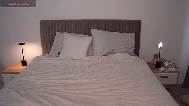 arielbell  online show from 01/29/25, 11:41