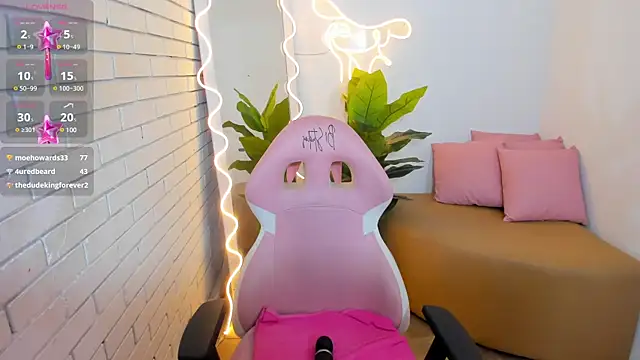 Chiara tay online show from 02/03/25, 10:21