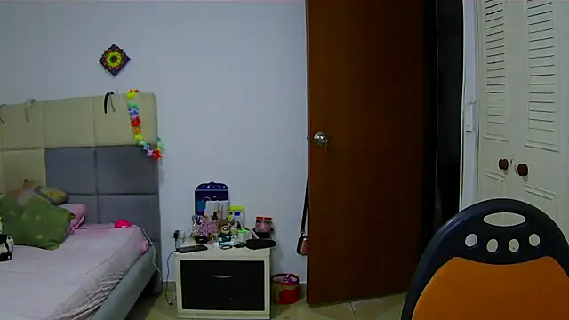 Jones alexia online show from 04/10/26, 06:07