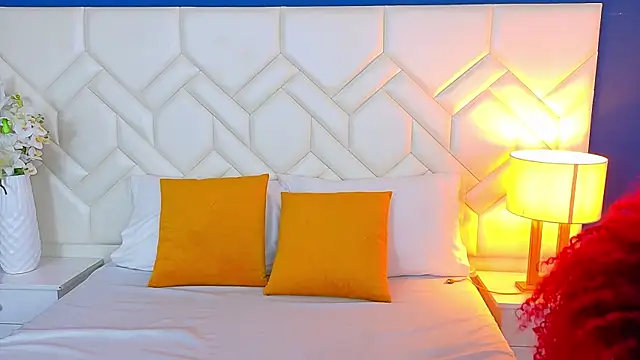 RubyRossel online show from 09/12/25, 01:11