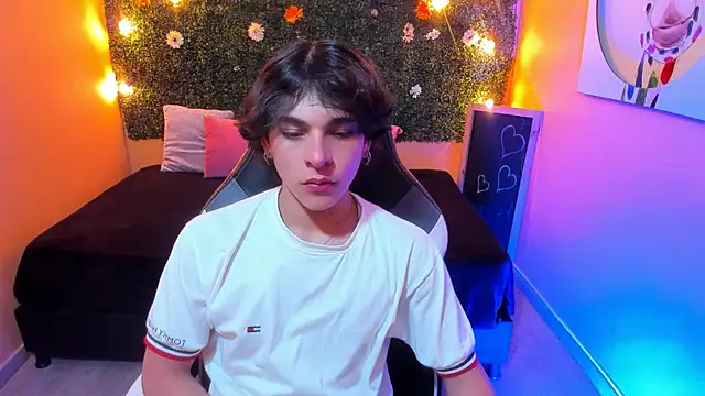 Luke Howland online show from 01/15/25, 09:41