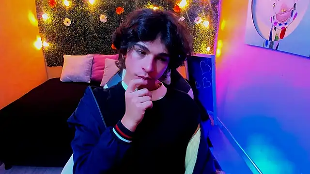 Luke Howland online show from 01/21/25, 08:11