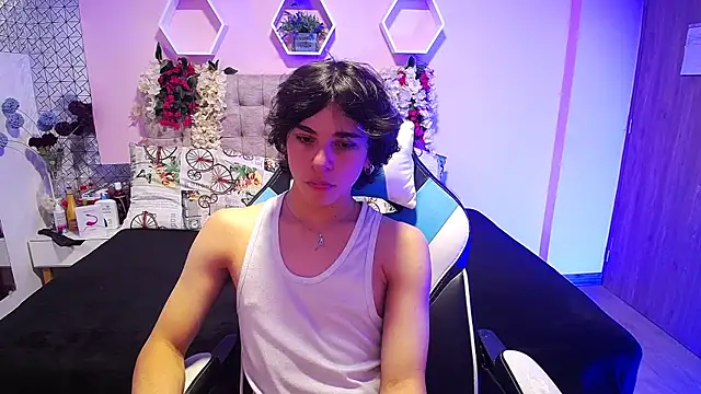 Luke Howland online show from 01/22/25, 08:17