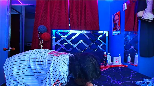 Luke Howland online show from 03/01/25, 03:32