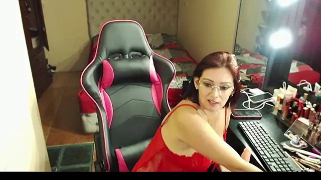 Snapshot of Carol_Scottt chatting on 12/28/24, 03:26 Carol Scottt online show from 12/28/24, 03:26