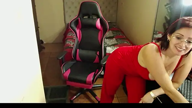 Snapshot of Carol_Scottt chatting on 12/30/24, 06:42 Carol Scottt online show from 12/30/24, 06:42