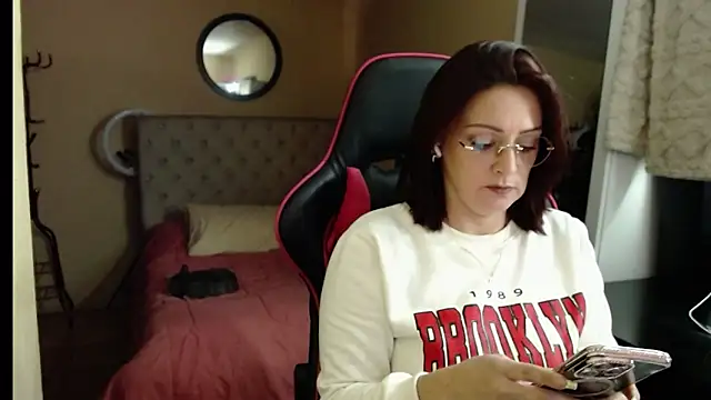 Snapshot of Carol_Scottt chatting on 09/18/25, 05:15 Carol Scottt online show from 09/18/25, 05:15