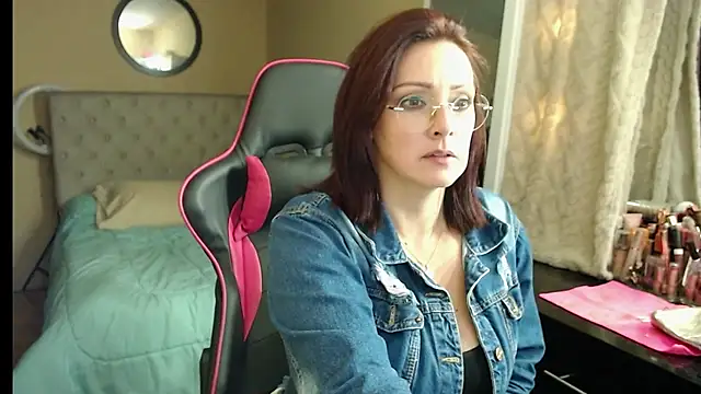 Snapshot of Carol_Scottt chatting on 09/22/25, 08:05 Carol Scottt online show from 09/22/25, 08:05