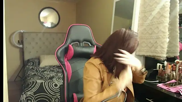 Snapshot of Carol_Scottt chatting on 10/09/25, 10:52 Carol Scottt online show from 10/09/25, 10:52