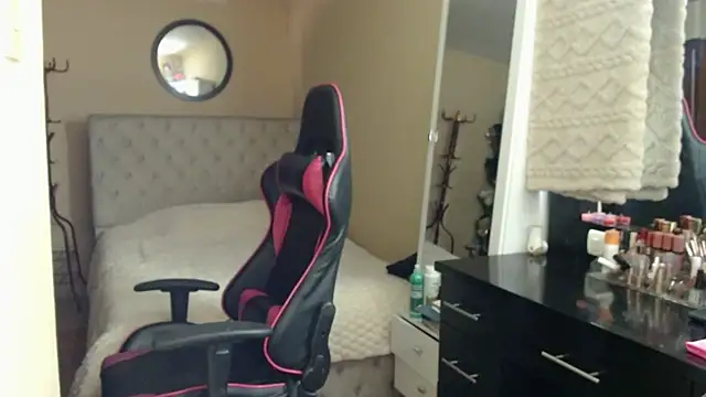 Carol Scottt online show from 03/22/26, 06:11