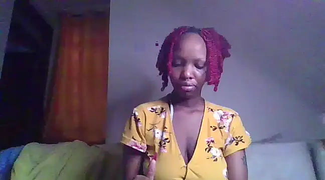 Snapshot of sexxygoldy chatting on 02/14/25, 03:47 sexxygoldy online show from 02/14/25, 03:47