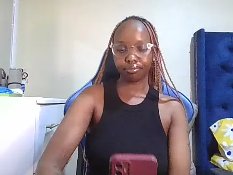 Snapshot of sexxygoldy chatting on 12/19/25, 04:41 sexxygoldy online show from 12/19/25, 04:41