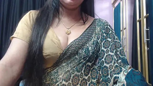 desi-maisa130 online show from 10/17/25, 05:26