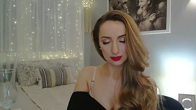 Snapshot of JulietteDiamond chatting on 01/26/25, 12:26 JulietteDiamond online show from 01/26/25, 12:26