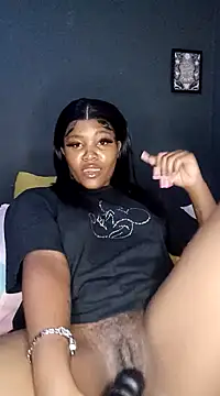 Snapshot of charmainexxx chatting on 12/14/24, 05:47 charmainexxx online show from 12/14/24, 05:47