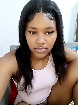 Snapshot of charmainexxx chatting on 12/29/24, 08:11 charmainexxx online show from 12/29/24, 08:11