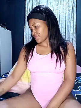 Snapshot of charmainexxx chatting on 01/17/25, 09:50 charmainexxx online show from 01/17/25, 09:50