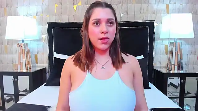 Snapshot of SophiaLaurens chatting on 01/25/25, 01:10 SophiaLaurens online show from 01/25/25, 01:10