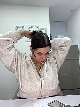 Snapshot of SophiaLaurens chatting on 02/22/25, 08:53 SophiaLaurens online show from 02/22/25, 08:53