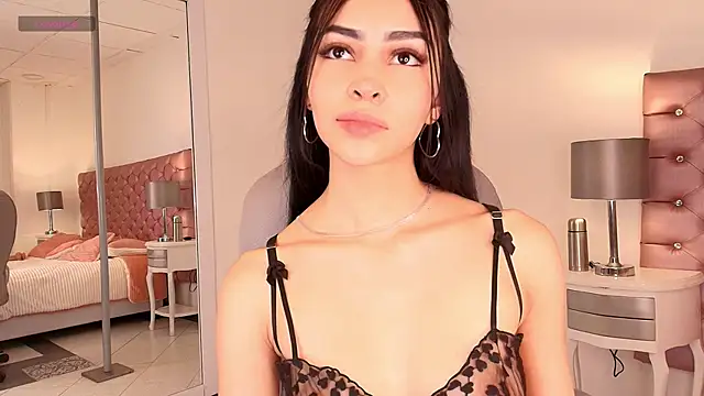 celine golden1 online show from 10/16/25, 11:06