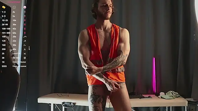 pleasure8869 online show from 02/04/25, 08:02