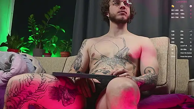 pleasure8869 online show from 09/17/25, 06:15