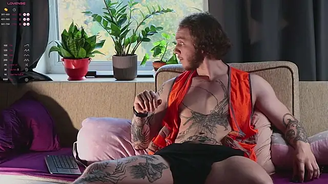 pleasure8869 online show from 09/30/25, 02:33