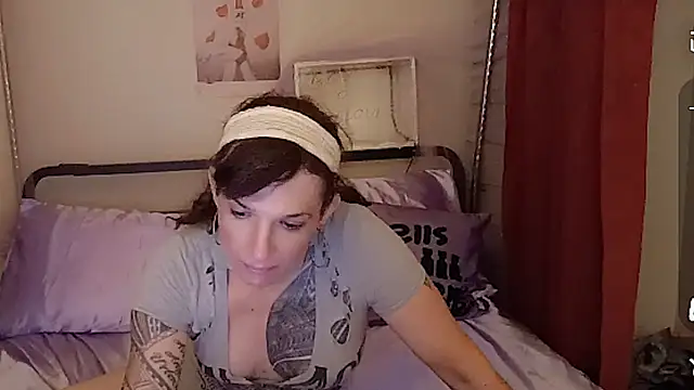 cassiemichellexx online show from 06/18/26, 11:03