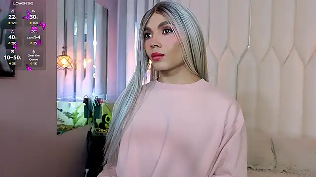 Megan Do Santos online show from 04/20/26, 07:59