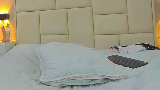 Snapshot of angel_adamx chatting on 03/18/25, 09:52 angel adamx online show from 03/18/25, 09:52