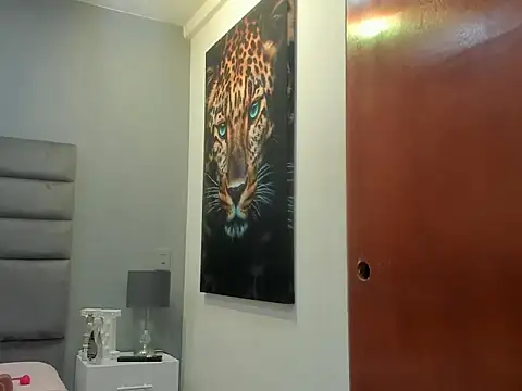 Snapshot of angel_adamx chatting on 10/26/25, 03:23 angel adamx online show from 10/26/25, 03:23