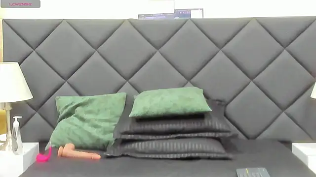 Snapshot of angel_adamx chatting on 11/06/25, 03:40 angel adamx online show from 11/06/25, 03:40