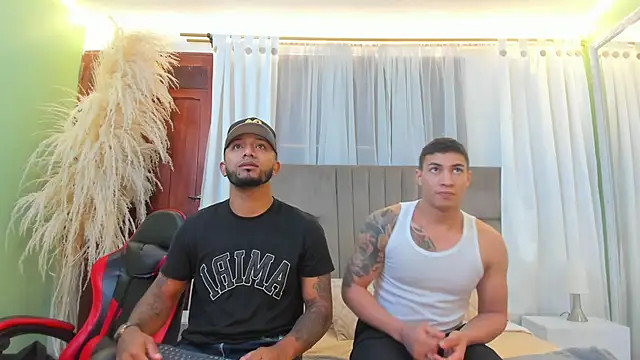 Snapshot of angel_adamx chatting on 12/17/25, 11:27 angel adamx online show from 12/17/25, 11:27