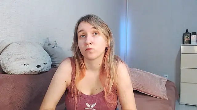 lovely hayley online show from 12/18/25, 08:26