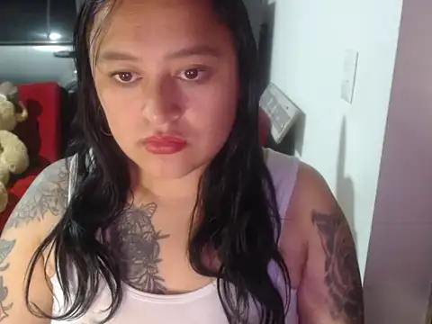 Snapshot of Dahiana_Rous chatting on 02/07/26, 02:21 Dahiana Rous online show from 02/07/26, 02:21