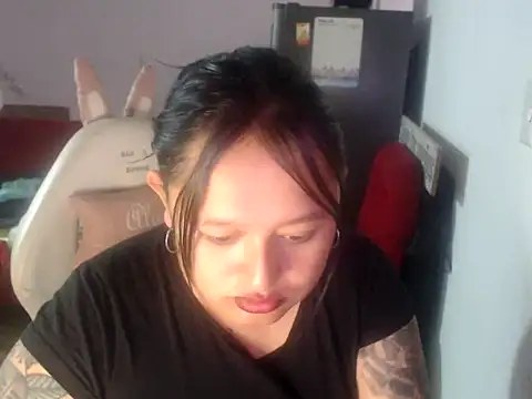 Snapshot of Dahiana_Rous chatting on 02/16/26, 01:40 Dahiana Rous online show from 02/16/26, 01:40